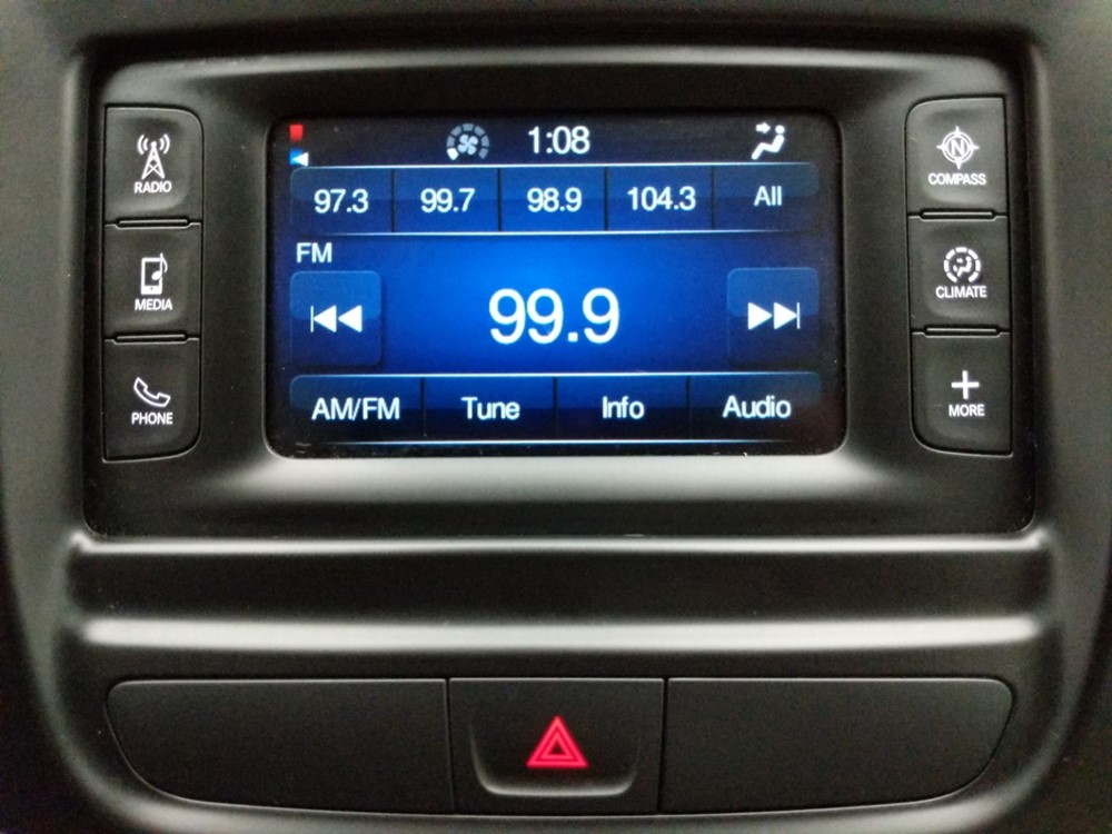 2016 Chrysler 200 - Stereo Package