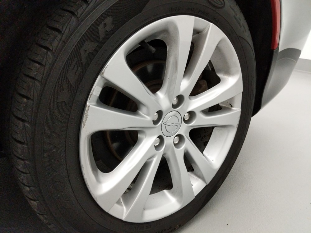 2016 Chrysler 200 - Wheel