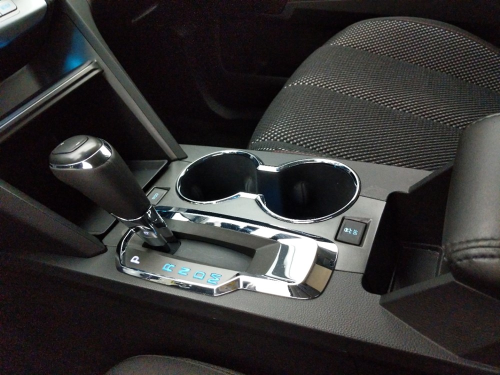 2017 Chevrolet Equinox - Center Console/Cup Holders