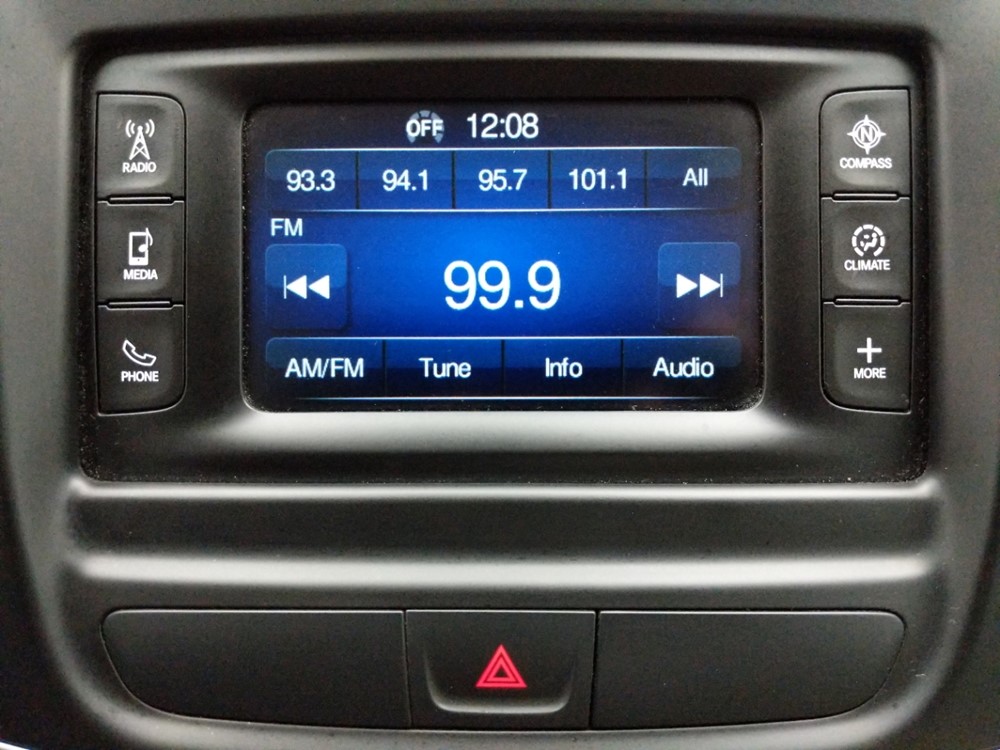 2015 Chrysler 200 - Stereo Package