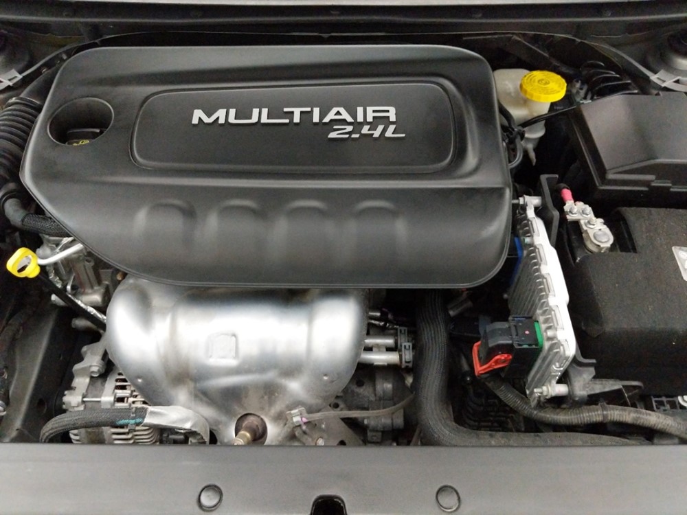 2015 Chrysler 200 - Engine