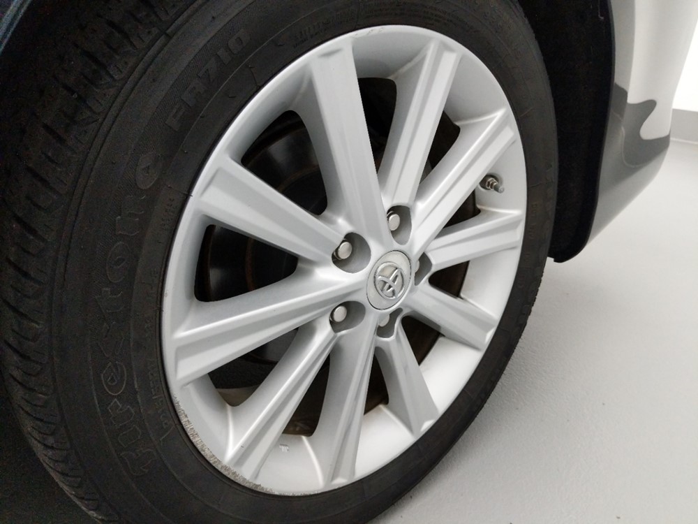 2013 Toyota Camry - Wheel