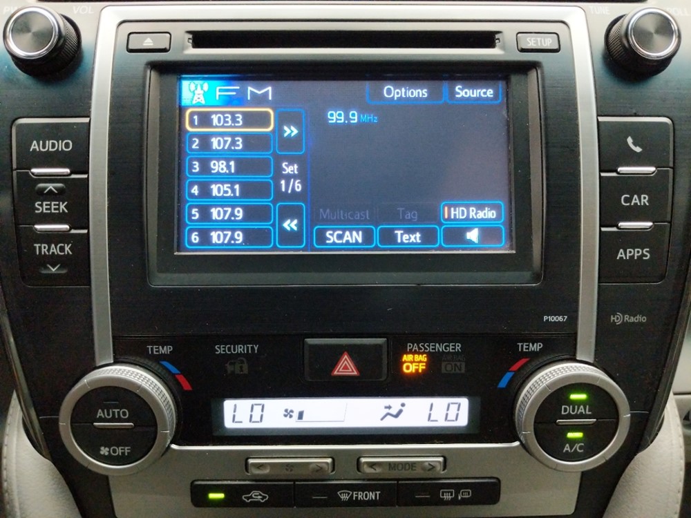 2013 Toyota Camry - Stereo Package