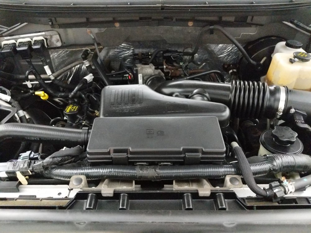 2009 Ford F-150 - Engine