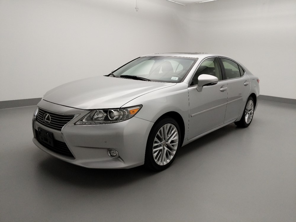 Used 2015 Lexus ES 350 Driver Front Bumper