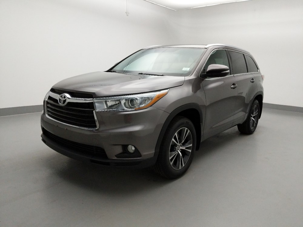Used 2016 Toyota Highlander Driver Front Bumper