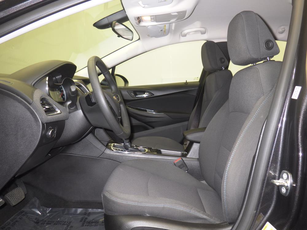 2017 Chevrolet Cruze - Driver Front Seat