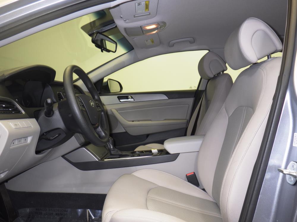 2015 Hyundai Sonata - Driver Front Seat