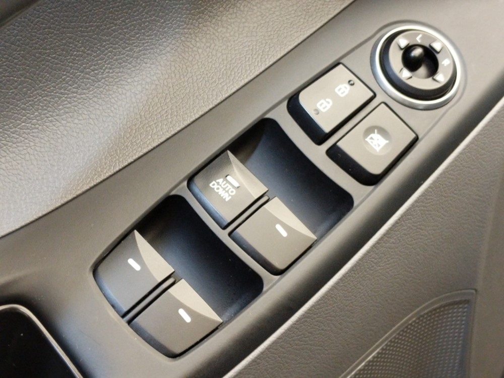 2016 Hyundai Elantra - Driver Power Windows/Lock Control