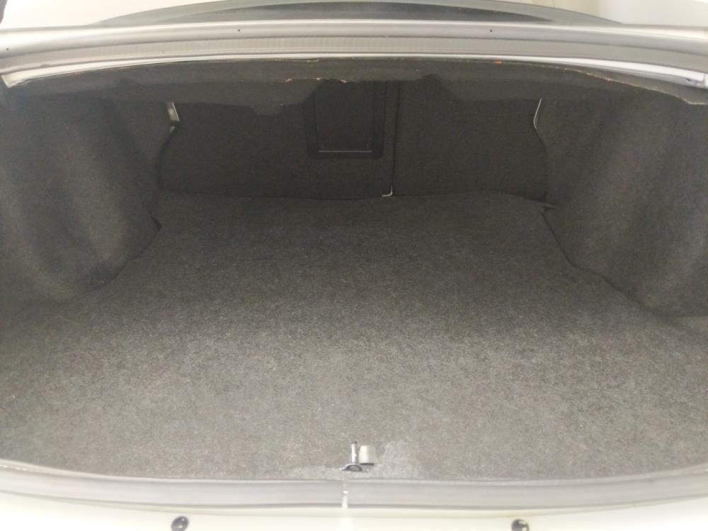 2013 Chrysler 200 - Trunk