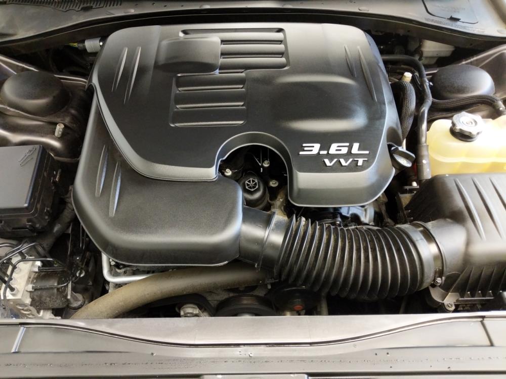 2014 Chrysler 300 - Engine