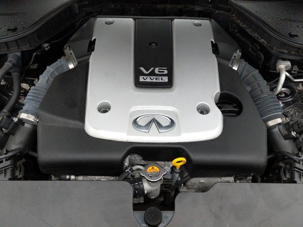 2015 INFINITI Q50 - Engine