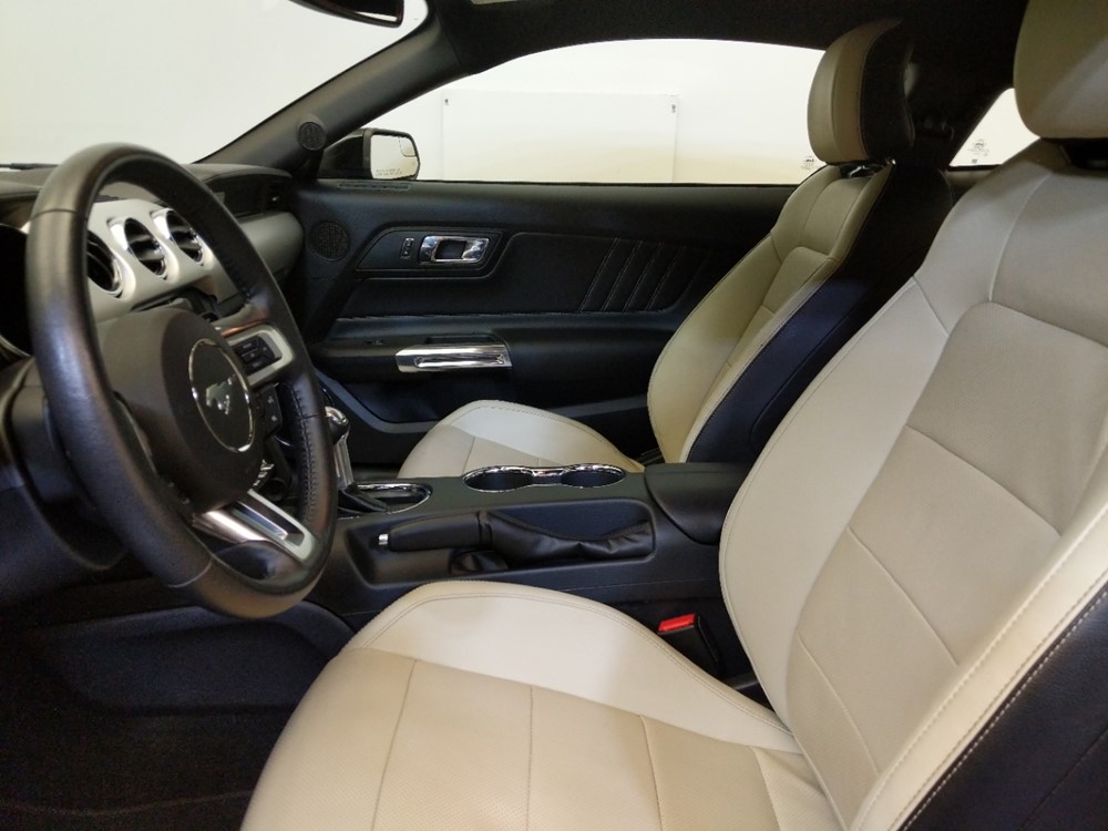 2017 Ford Mustang - Driver Front Seat
