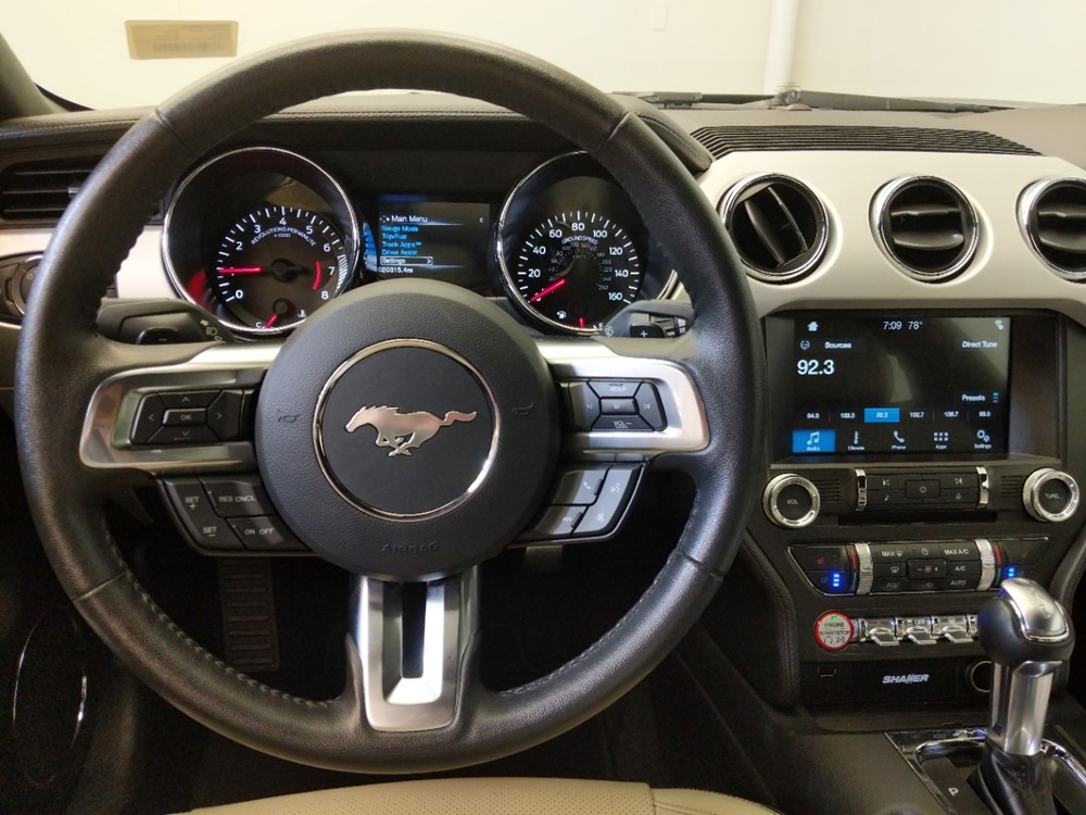 2017 Ford Mustang - Driver Dash