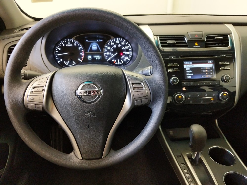 2015 Nissan Altima - Driver Dash
