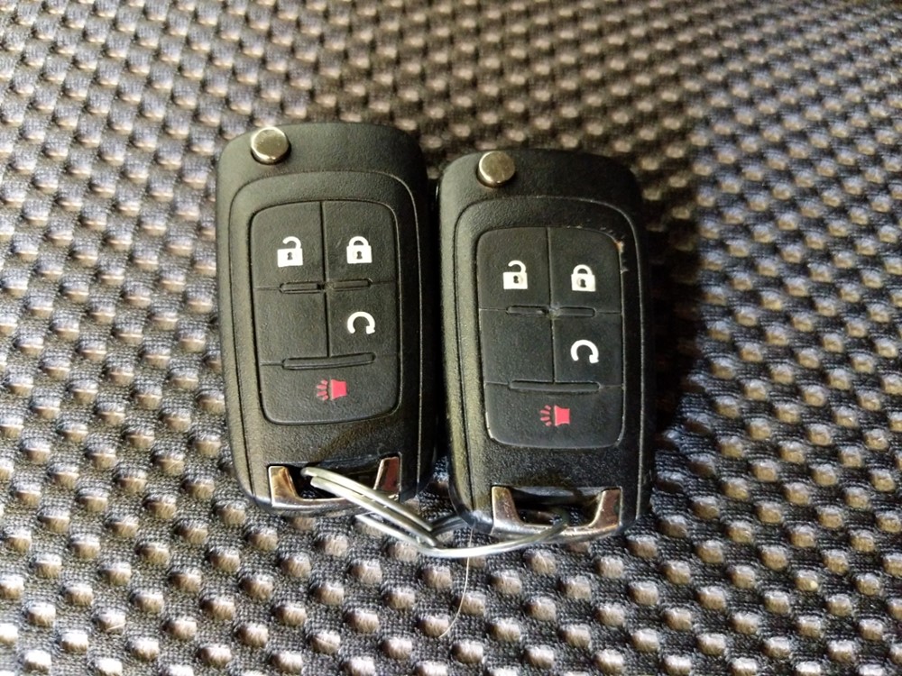 2016 GMC Terrain - Keys
