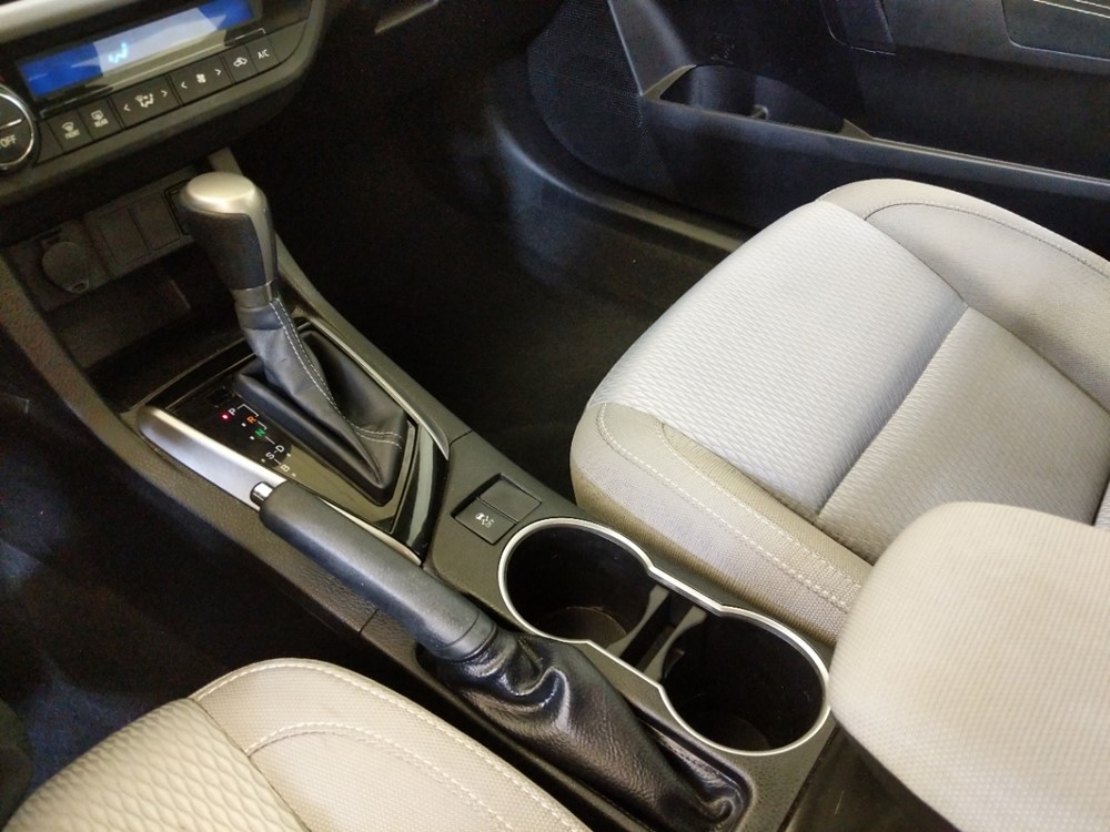 2016 Toyota Corolla - Center Console/Cup Holders