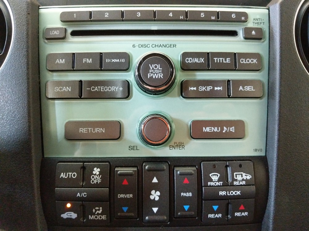 2009 Honda Pilot - Stereo Package