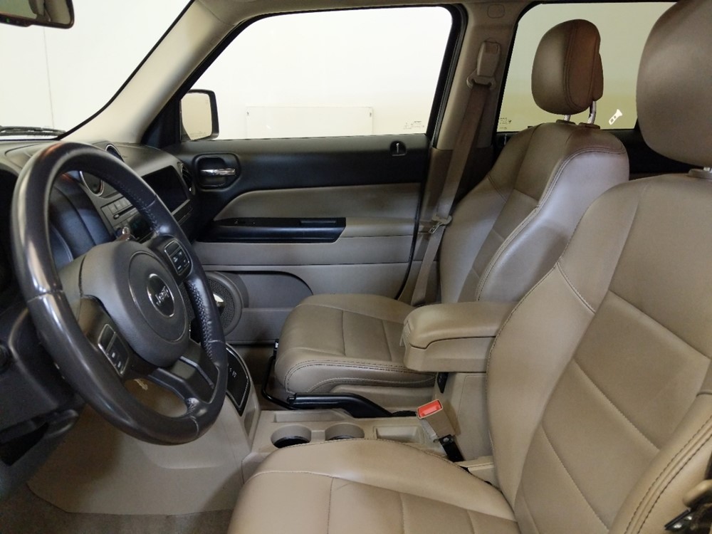 2015 Jeep Patriot - Driver Front Seat