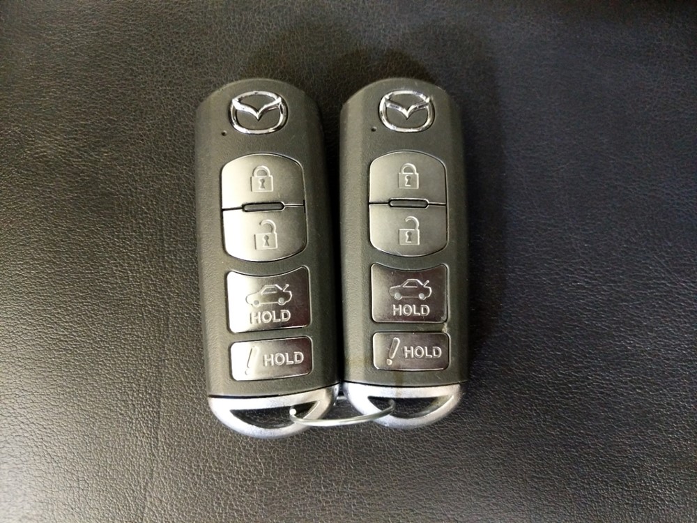 2017 Mazda Mazda3 - Keys