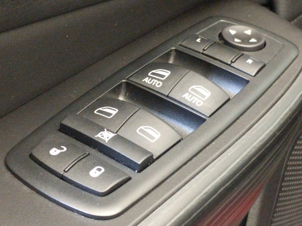 2015 Jeep Cherokee - Driver Power Windows/Lock Control