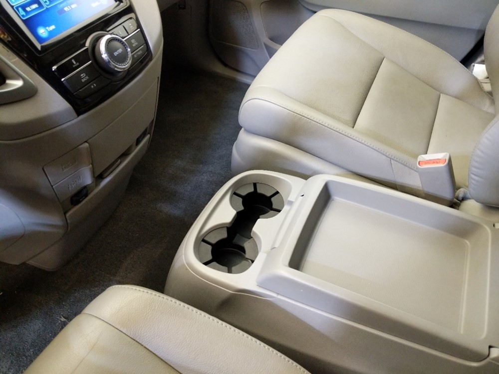 2015 Honda Odyssey - Center Console/Cup Holders