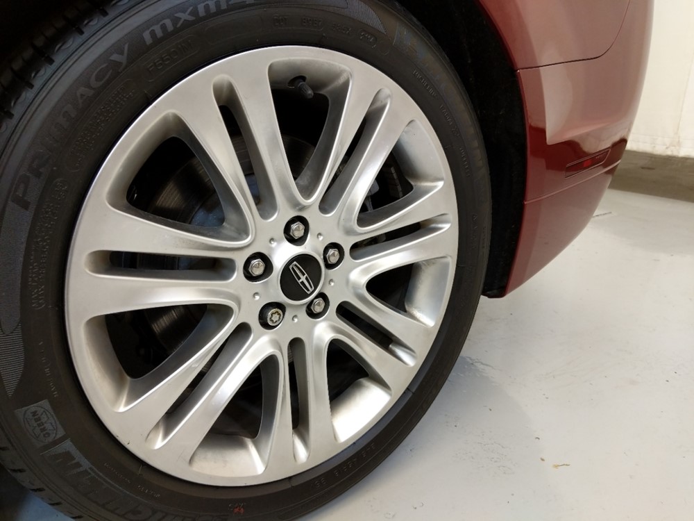 2015 Lincoln MKZ - Wheel