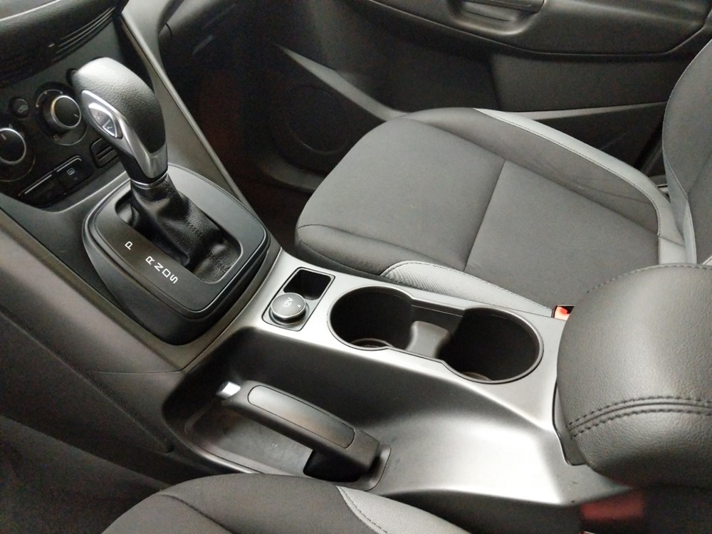 2016 Ford Escape - Center Console/Cup Holders