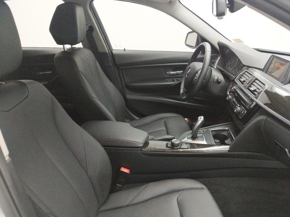 2016 BMW 320i - Passenger Front Seat