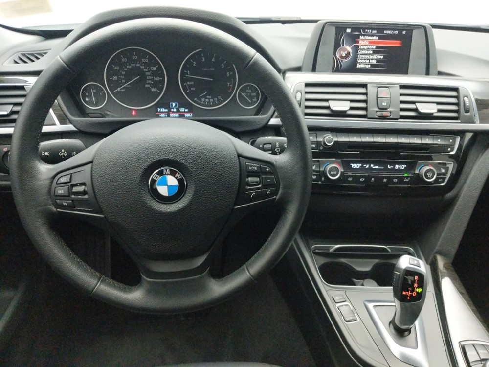2016 BMW 320i - Driver Dash