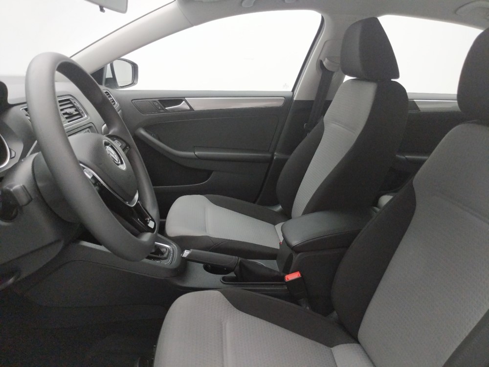 2017 Volkswagen Jetta - Driver Front Seat