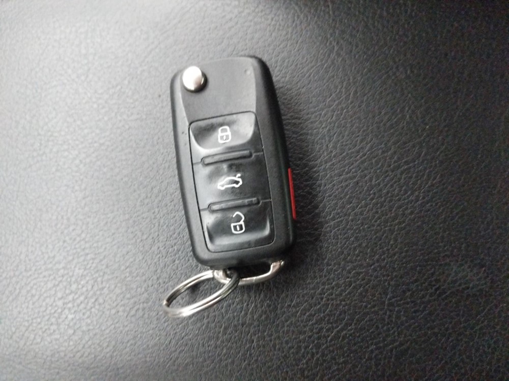 2017 Volkswagen Jetta - Keys
