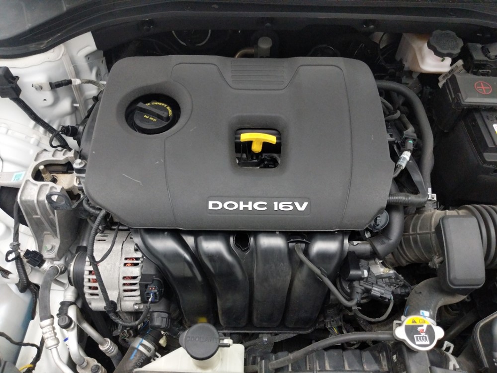 2017 Hyundai Elantra - Engine