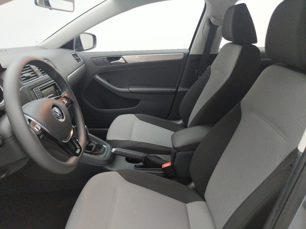 2017 Volkswagen Jetta - Driver Front Seat