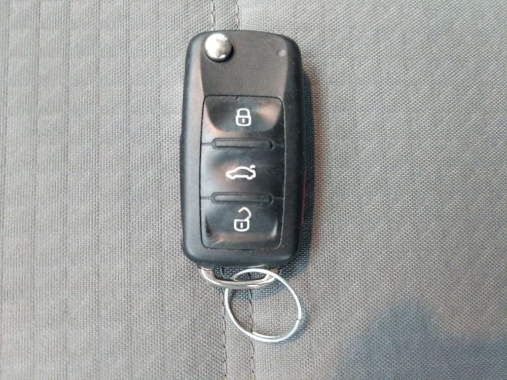 2017 Volkswagen Jetta - Keys