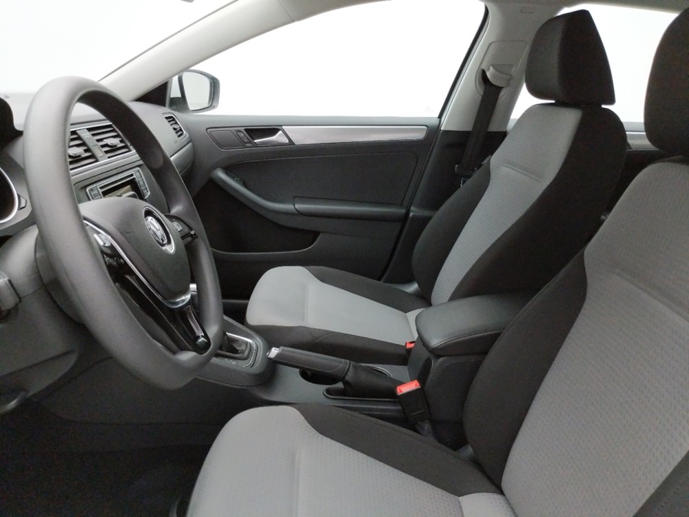2017 Volkswagen Jetta - Driver Front Seat