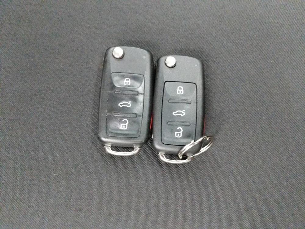 2017 Volkswagen Jetta - Keys