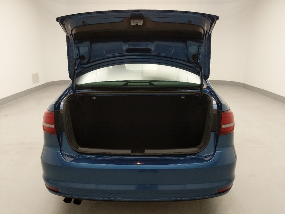 2017 Volkswagen Jetta - Trunk