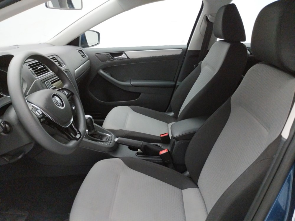 2017 Volkswagen Jetta - Driver Front Seat