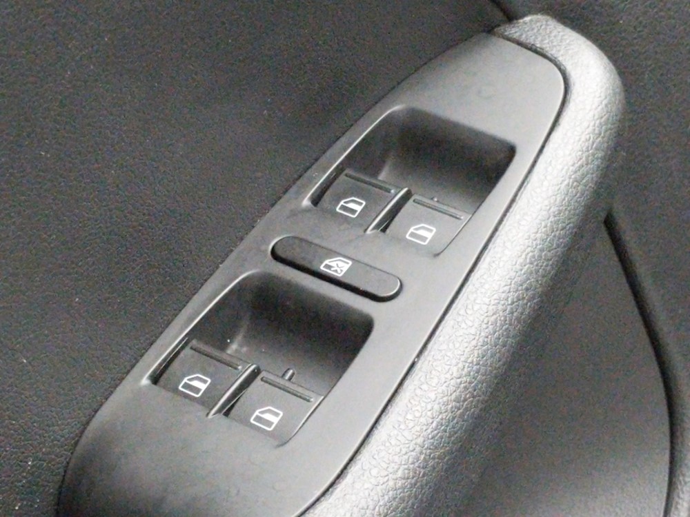 2017 Volkswagen Jetta - Driver Power Windows/Lock Control
