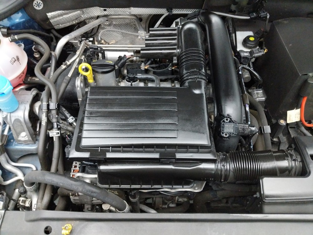 2017 Volkswagen Jetta - Engine