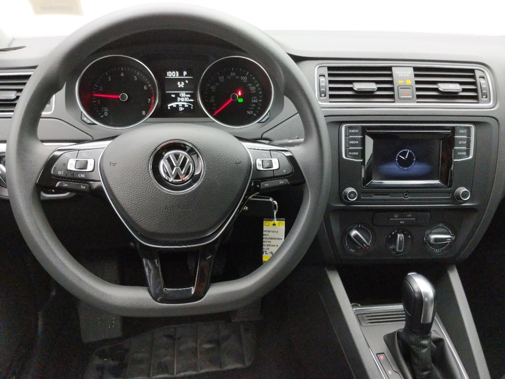 2017 Volkswagen Jetta - Driver Dash