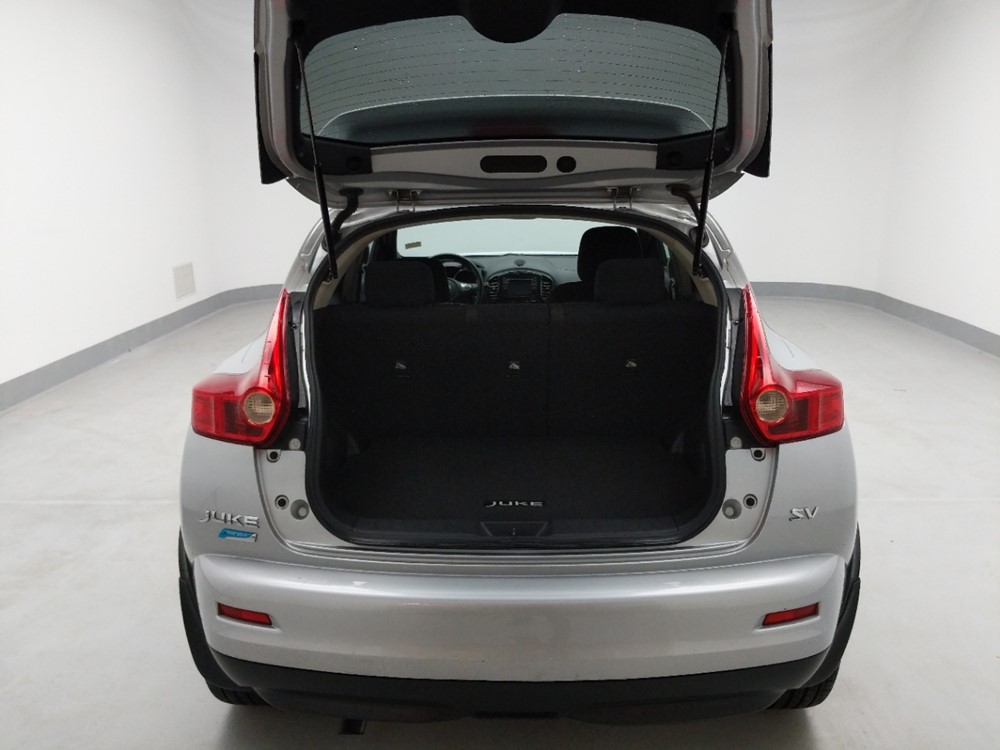 2013 Nissan JUKE - Trunk