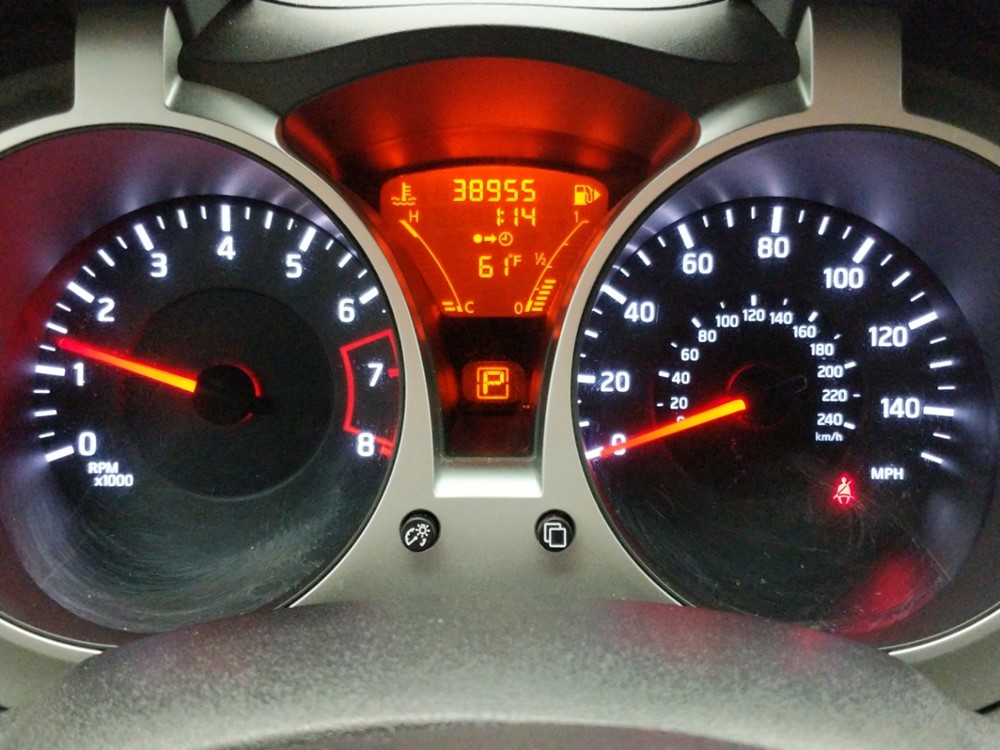 2013 Nissan JUKE - Odometer Close Up