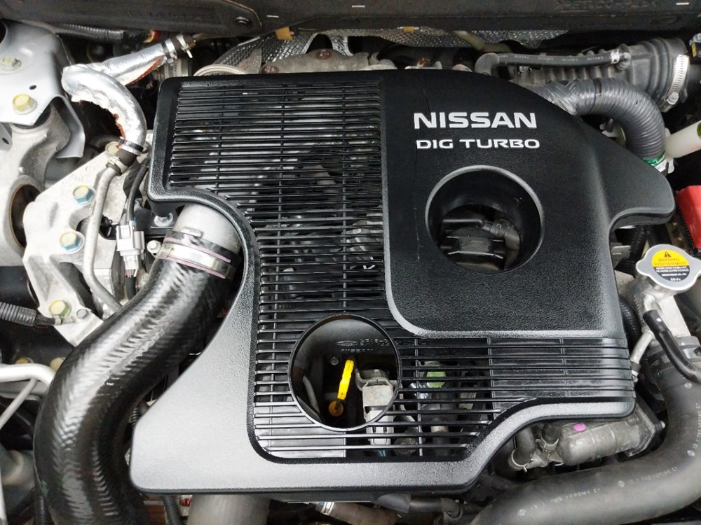 2013 Nissan JUKE - Engine