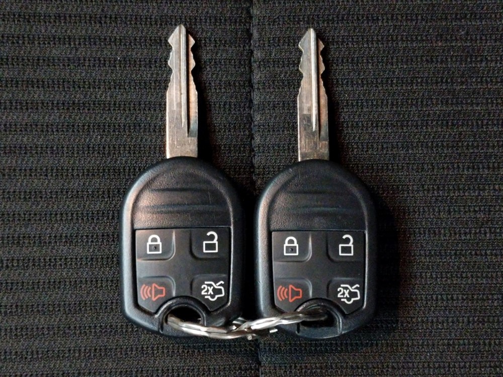 2014 Ford Mustang - Keys