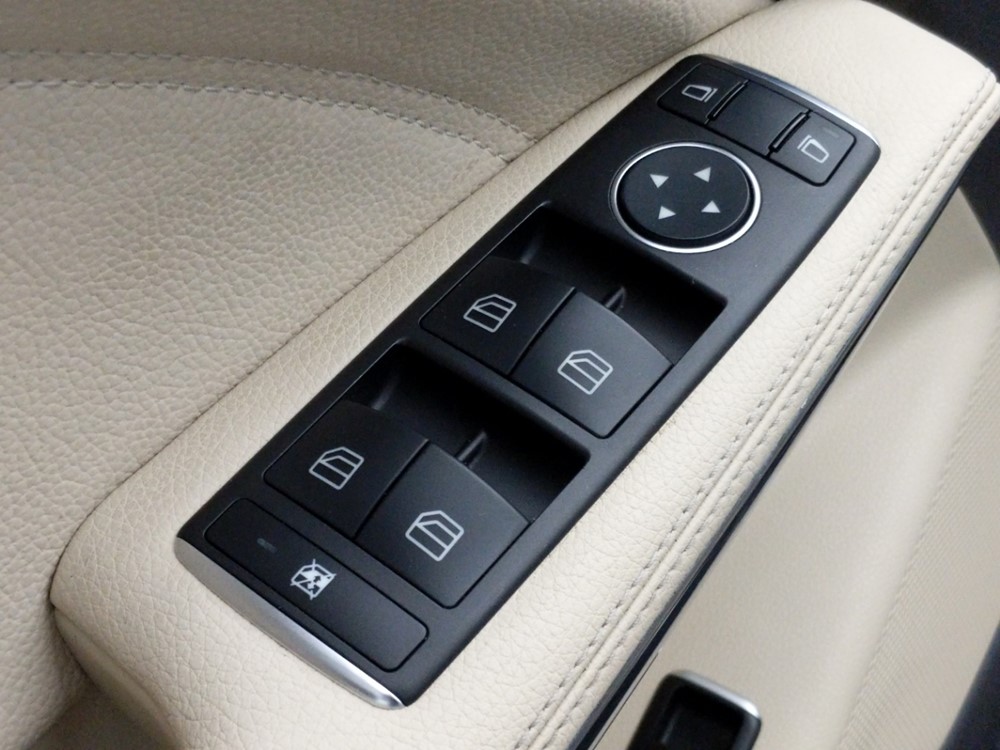 2017 Mercedes-Benz CLA250 - Driver Power Windows/Lock Control