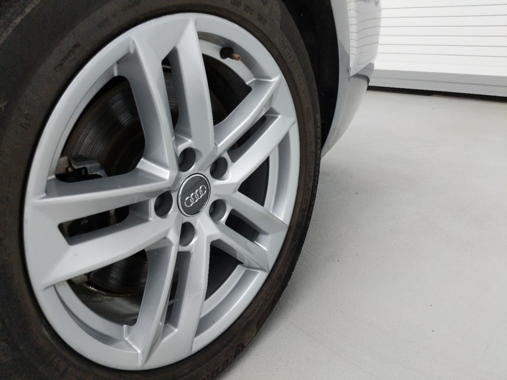 2017 Audi A4 - Wheel
