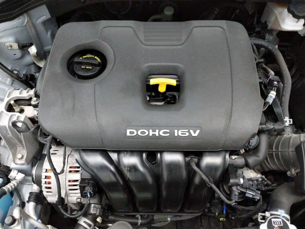2017 Hyundai Elantra - Engine