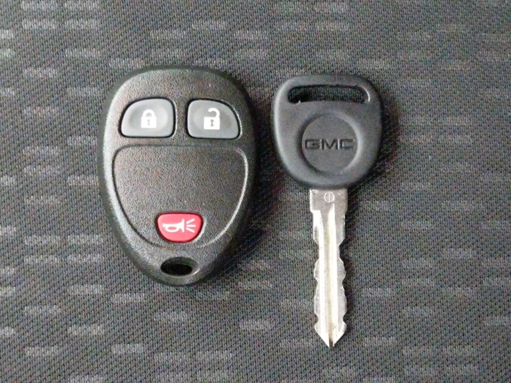 2013 GMC Acadia - Keys